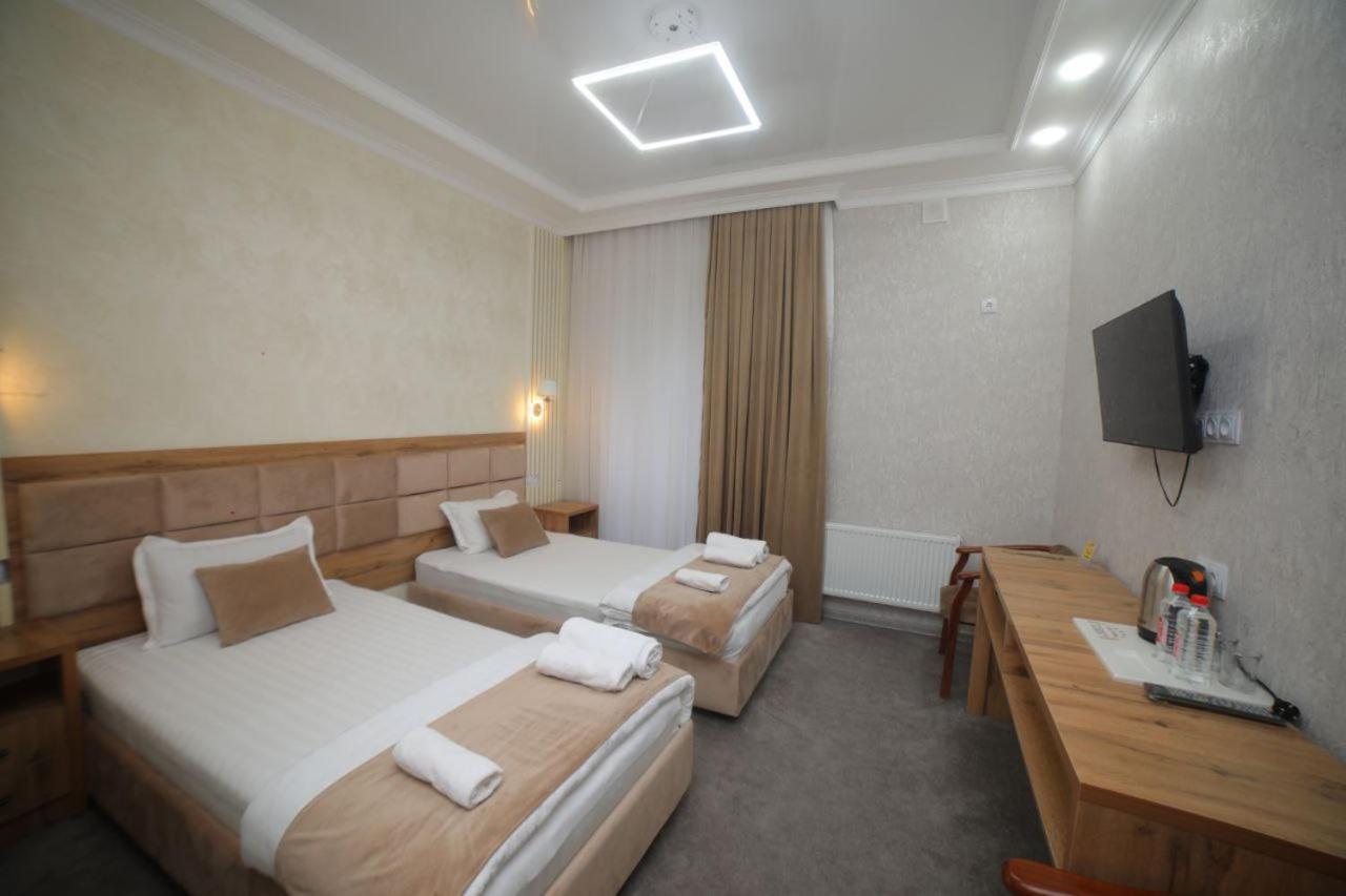 Hotel Tinchlik Plaza Urgencz Zewnętrze zdjęcie