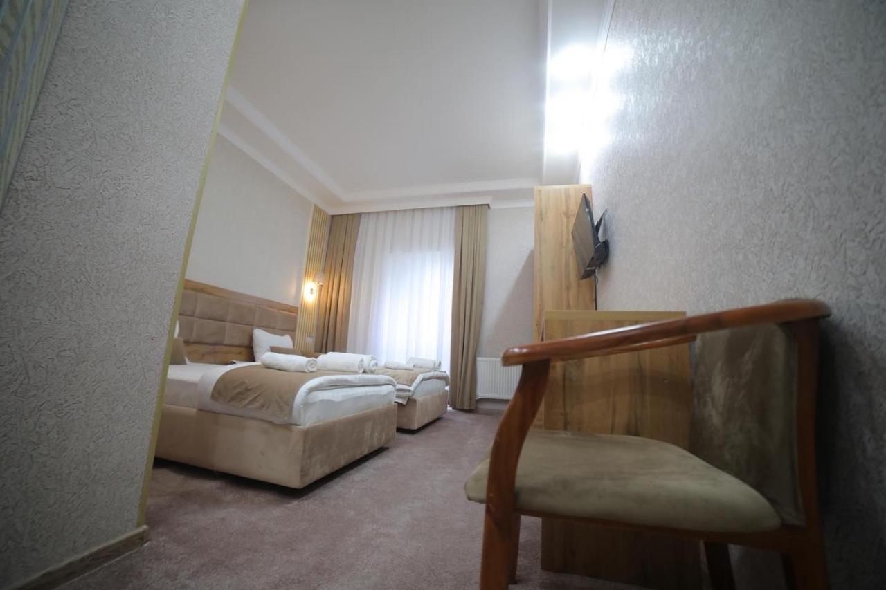 Hotel Tinchlik Plaza Urgencz Zewnętrze zdjęcie